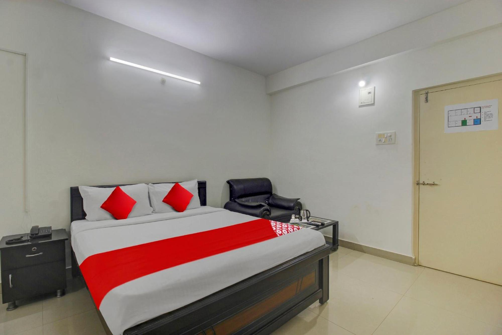 Hotel O Stay U Like Hotel'S Хайдарабад Экстерьер фото