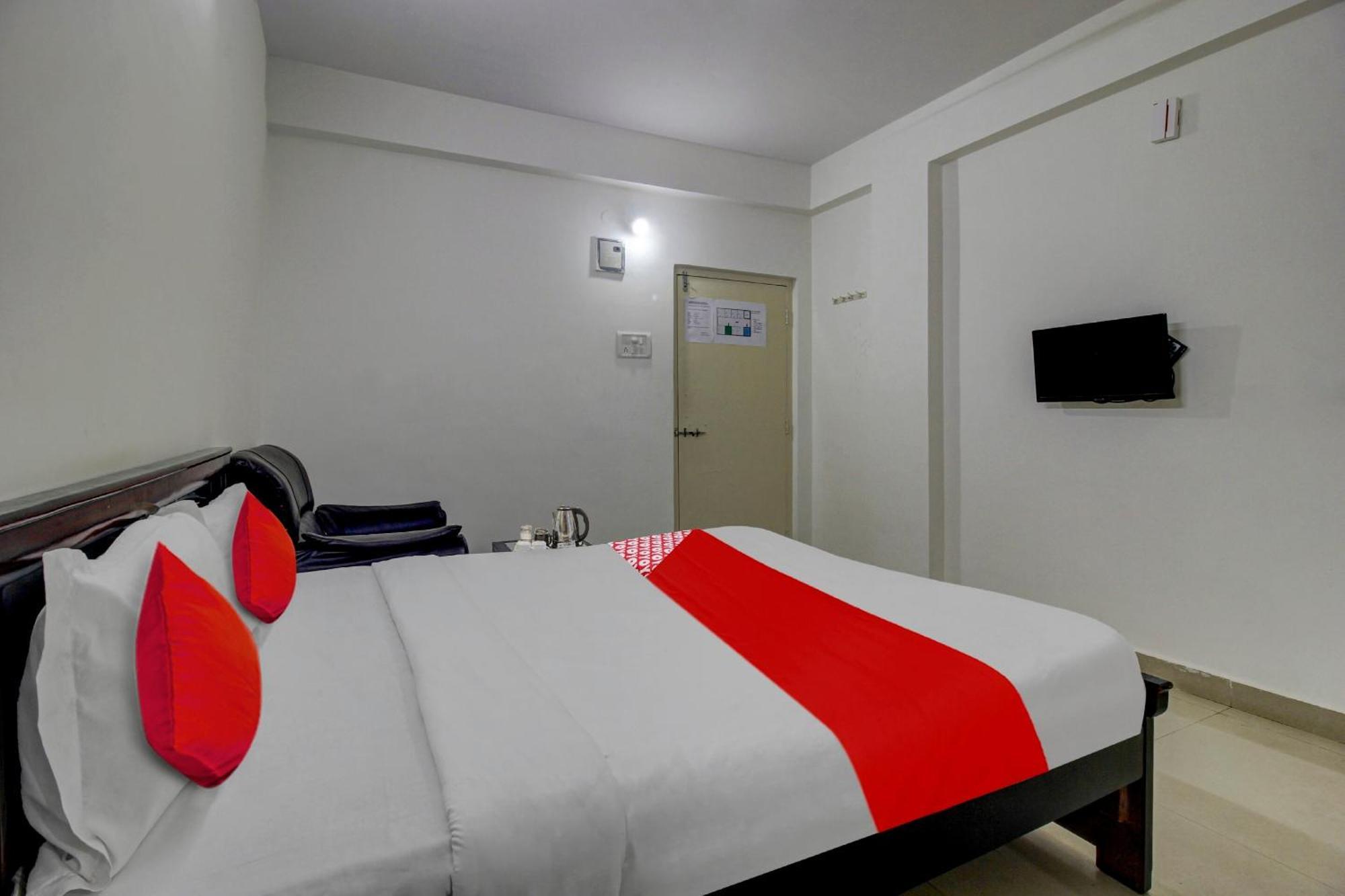 Hotel O Stay U Like Hotel'S Хайдарабад Экстерьер фото