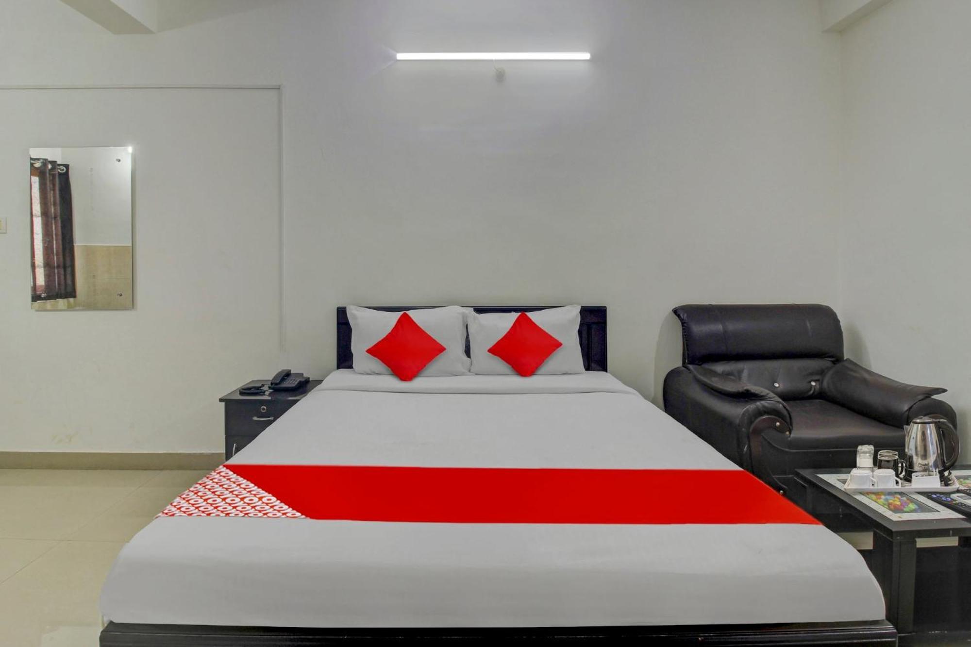 Hotel O Stay U Like Hotel'S Хайдарабад Экстерьер фото