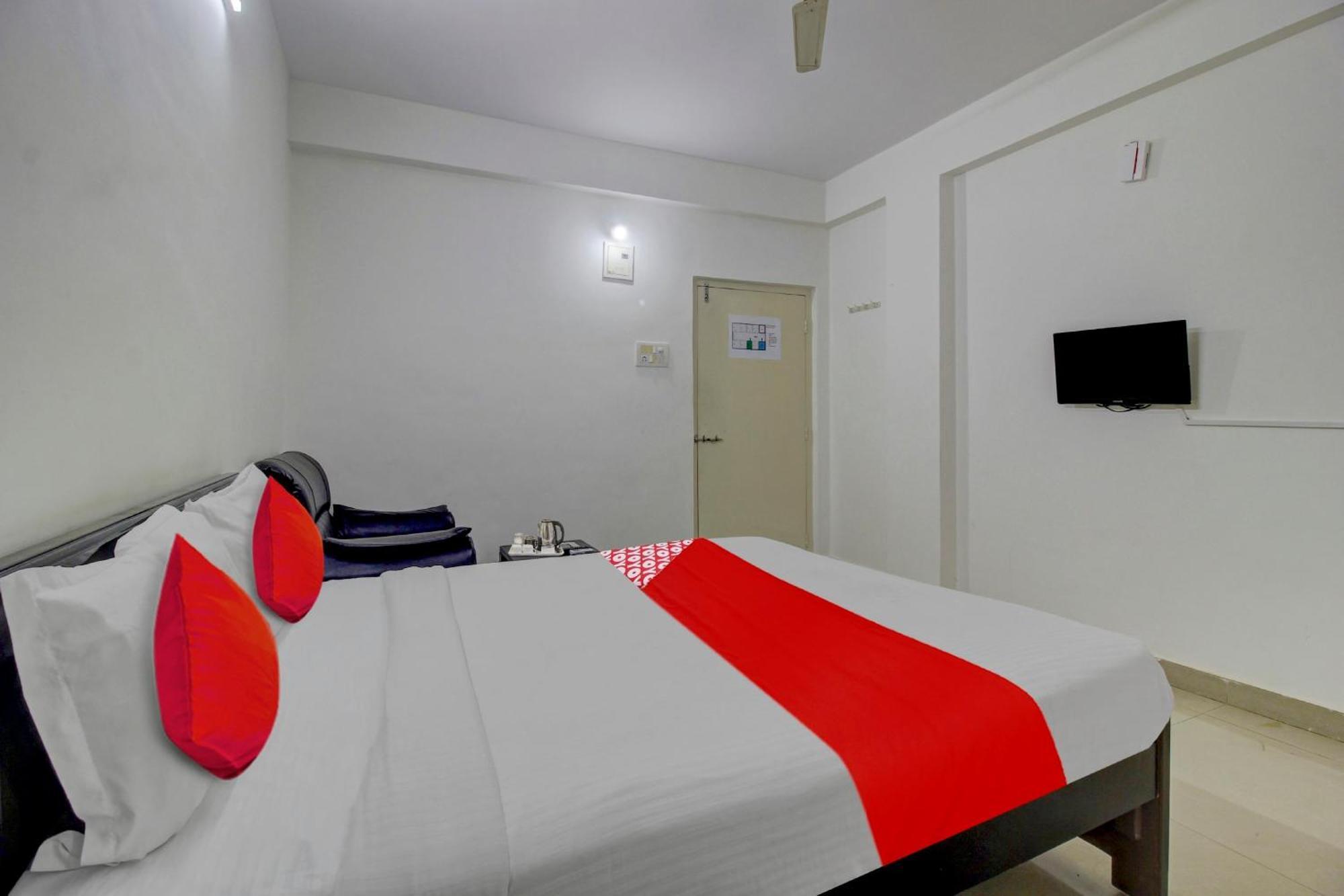 Hotel O Stay U Like Hotel'S Хайдарабад Экстерьер фото